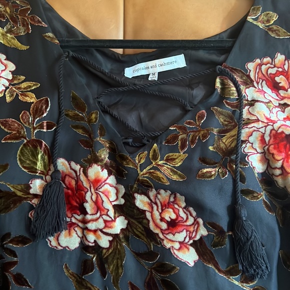 Cupcakes & Cashmere Valda Velvet Burnout Dress - Picture 3 of 4